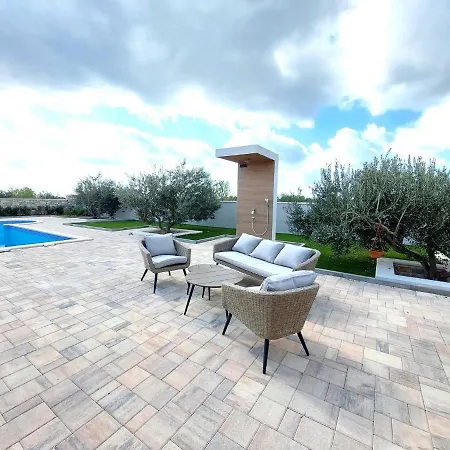 Lunnis - Total Peace And Serenity * Velika Cista (Sibenik-Knin)