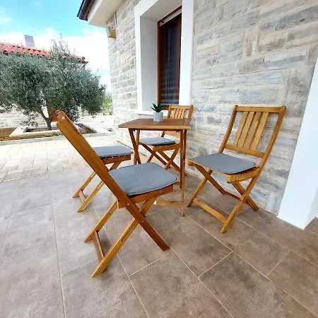 Lunnis - Total Peace And Serenity * Velika Cista (Sibenik-Knin)