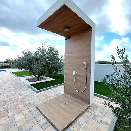 Lunnis - Total Peace And Serenity *