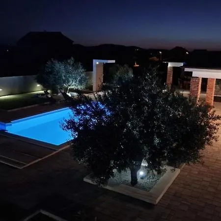 Lunnis - Total Peace And Serenity Ferienhaus *