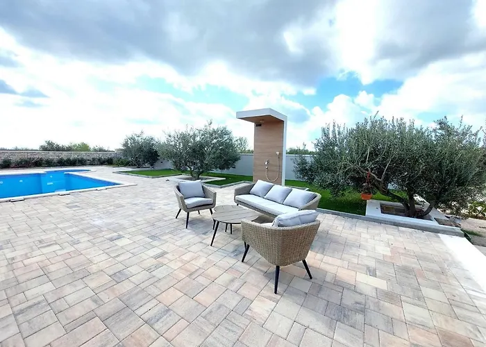 Lunnis - Total Peace And Serenity * Velika Cista (Sibenik-Knin)