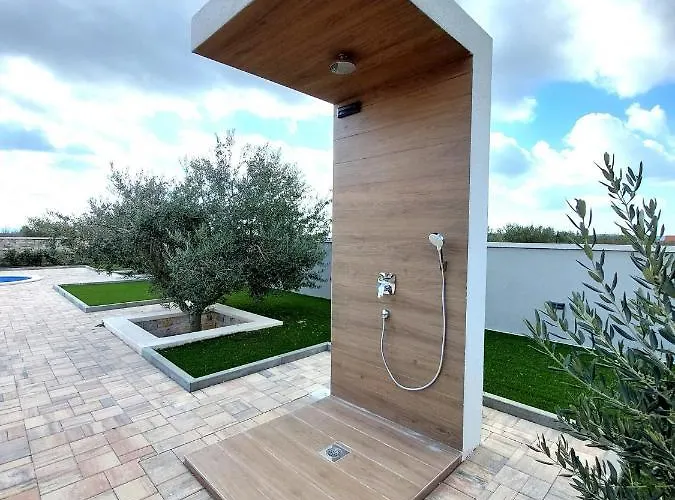 Lunnis - Total Peace And Serenity *